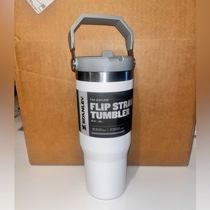 BRAND NEW Stanley Ice Flow Flip Straw Tumbler 30 OZ!